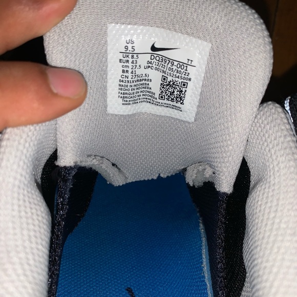 Nike Air Max 95 “Koi” Fish Scales - Picture 5 of 6